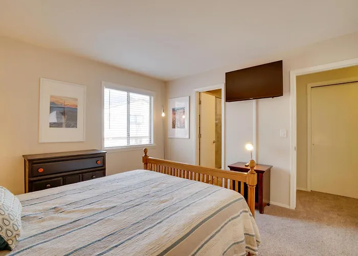 Townhome W/ Grill ~ 3 Mi To Downtown! Сasa de vacaciones *