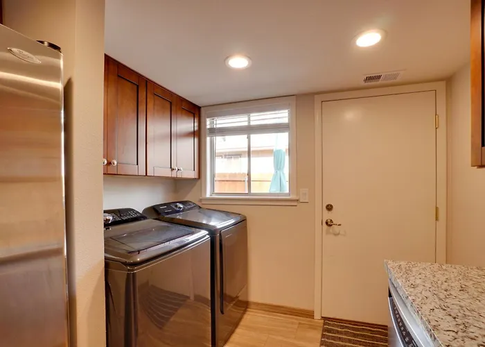 Ferienhaus Townhome W/ Grill ~ 3 Mi To Downtown! Flagstaff