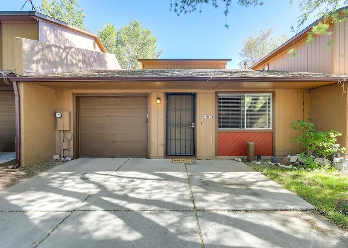 Townhome W/ Grill ~ 3 Mi To Downtown! Ferienhaus